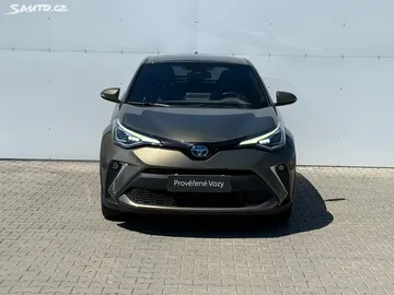 Car image 3