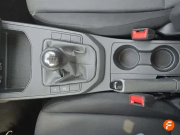 Car image 23