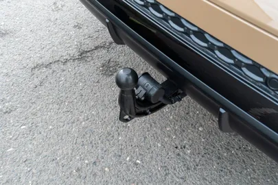 Car image 35