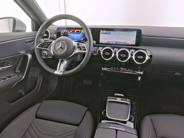 Mercedes-Benz A 180 100 kW image number 3