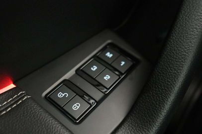 Car image 37