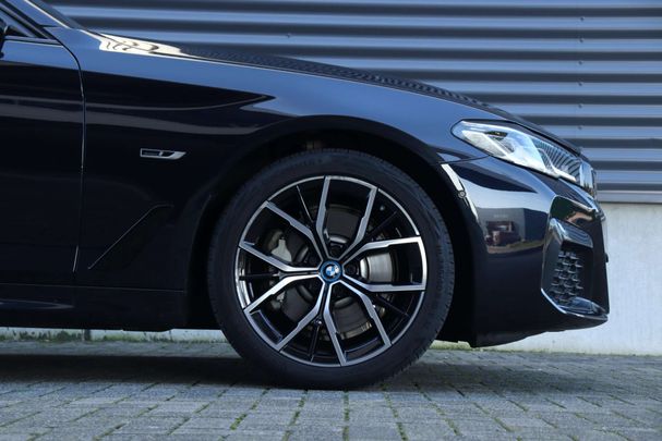 BMW 530 Touring 215 kW image number 6