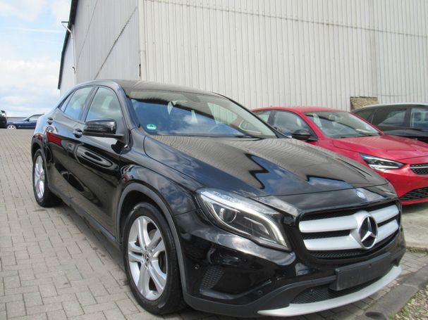 Mercedes-Benz GLA 250 4Matic 155 kW image number 4