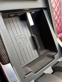 Car image 47
