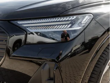 Car image 32