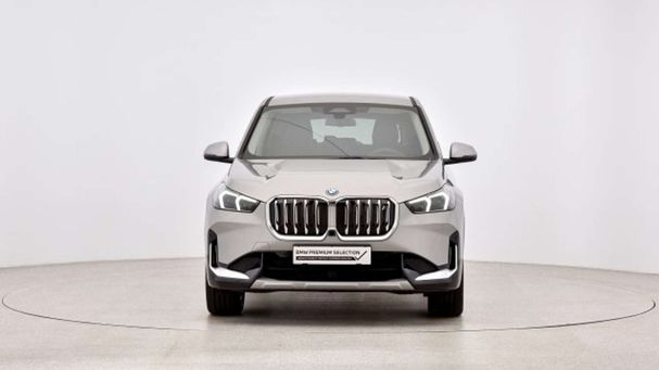 BMW iX1 xDrive30 200 kW image number 7