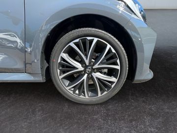 Car image 27