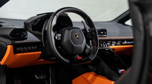 Car image 27