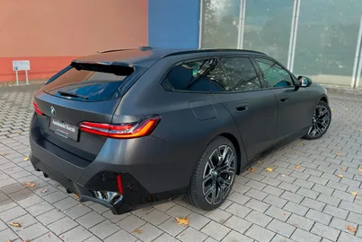Car image 33