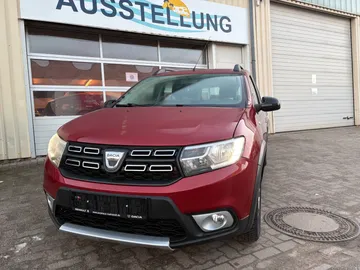 Car image 2