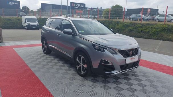 Peugeot 5008 BlueHDi 180 EAT8 Allure 133 kW image number 2