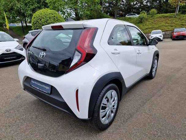 Toyota Aygo X 53 kW image number 2