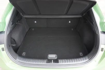 Car image 32