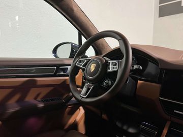 Car image 37