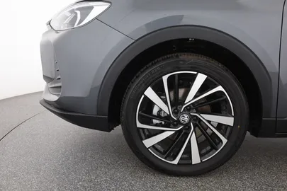 Car image 30