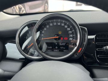 Car image 31