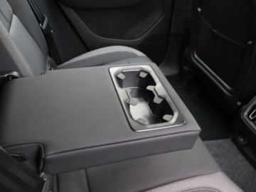 Car image 36