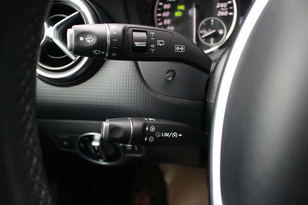 Mercedes-Benz A 180 BlueEFFICIENCY 90 kW image number 37