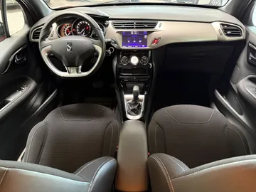 Car image 24