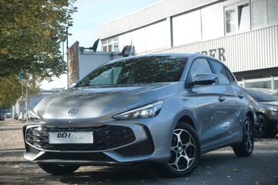Car image 17