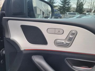 Car image 36