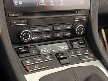 Car image 27