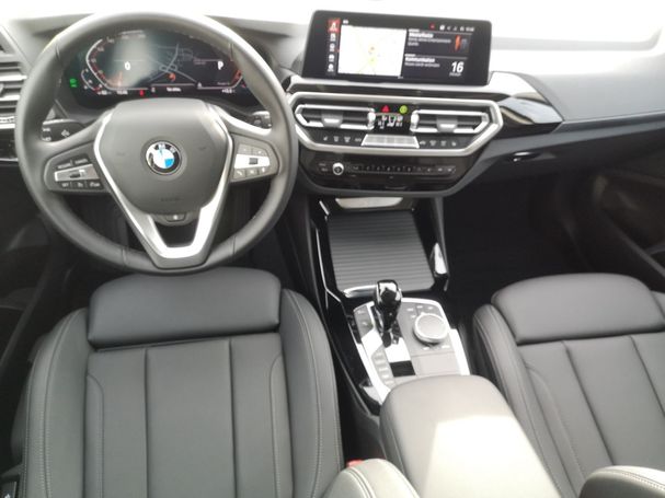 BMW X3 xDrive20i 135 kW image number 11