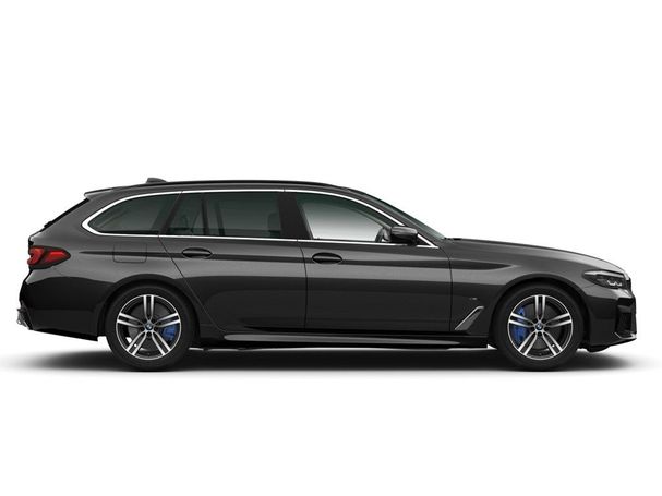 BMW 540d Touring xDrive 250 kW image number 3