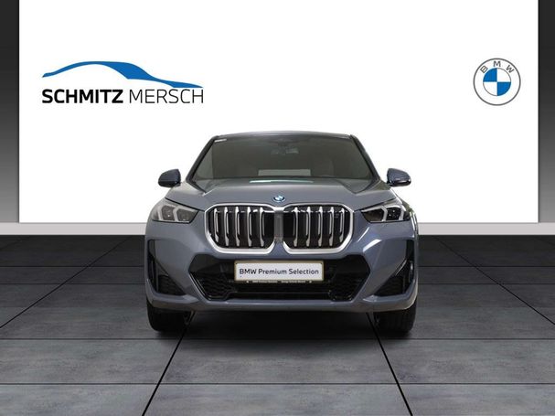 BMW iX1 xDrive30 M Sport 230 kW image number 9