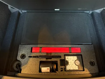 Car image 40