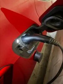 Car image 40