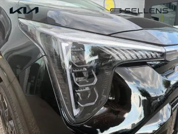 Car image 20