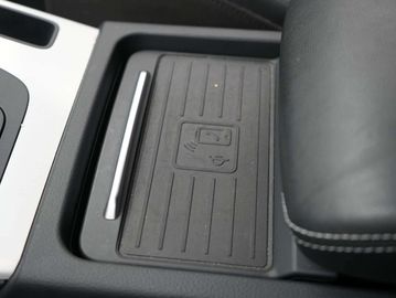 Car image 33