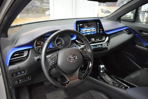 Toyota C-HR 90 kW image number 15