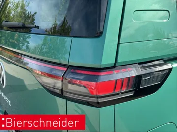Car image 33
