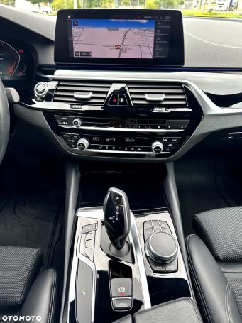 BMW 520d xDrive Sport Line 140 kW image number 22