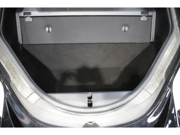Car image 49