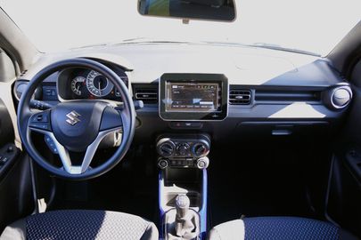 Car image 11