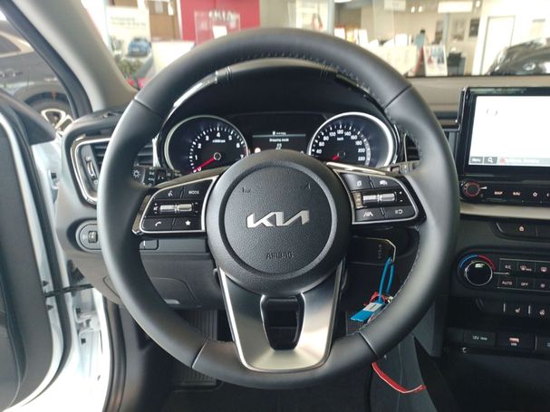 Kia Ceed SW Vision 88 kW image number 12