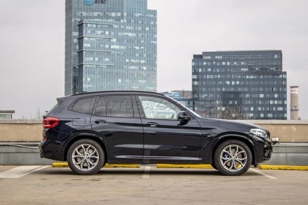 BMW X3 xDrive30d 195 kW image number 3