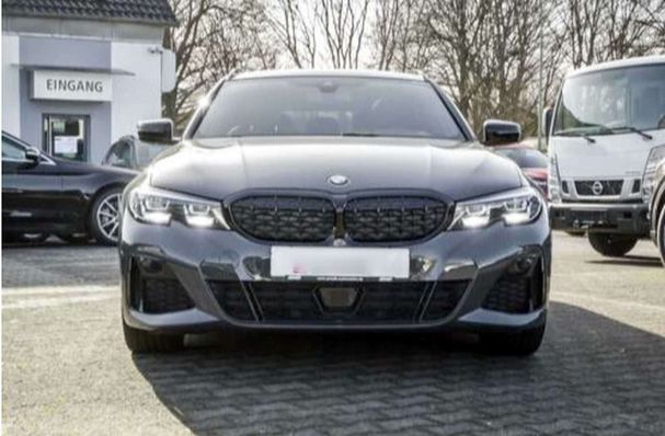 BMW 340i 275 kW image number 2