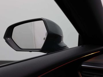 Car image 38