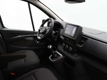 Car image 32