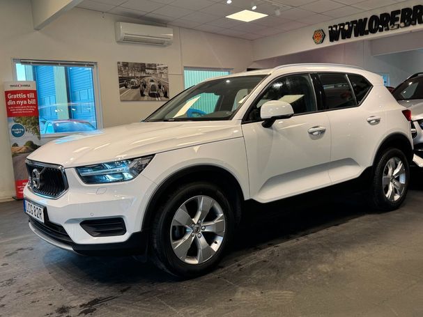 Volvo XC40 T3 Momentum 120 kW image number 1