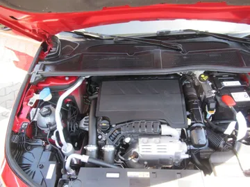 Car image 25