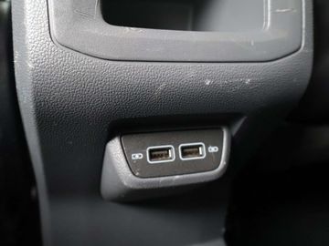 Car image 37