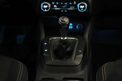 Car image 37