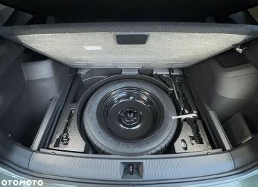 Car image 36