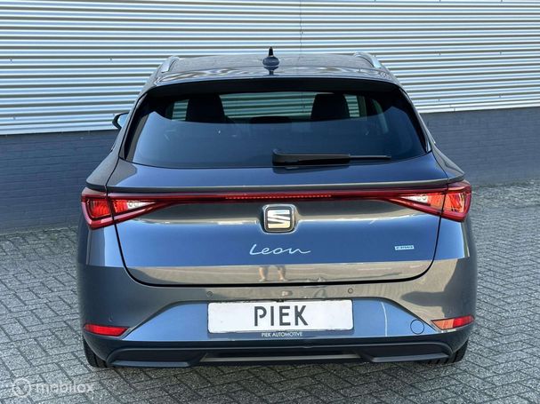 Seat Leon Sportstourer 1.4 e-Hybrid XCellence 150 kW image number 8