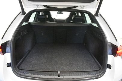 Car image 36